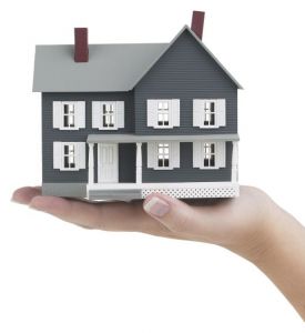 Mithilfe günstiger Immobilienkredite zum Traum vom Eigenheim