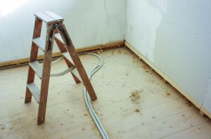 So viele Fußleisten braucht man für sein Haus. Wie wird der Bedarf errechnet?