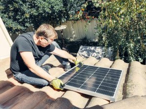 Energiespeicherung im Eigenheim: Wie Sie mit PV-Batteriespeichern autark werden