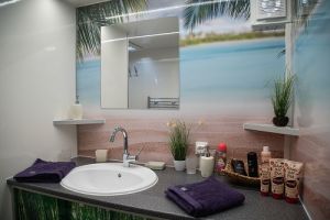 Mobiles Badezimmer im PKW-Anhänger