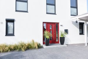 Individuelle Gartengestaltung mit Pflanzkübeln